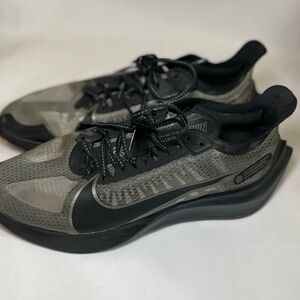 Nike Zoom Gravity running shoe